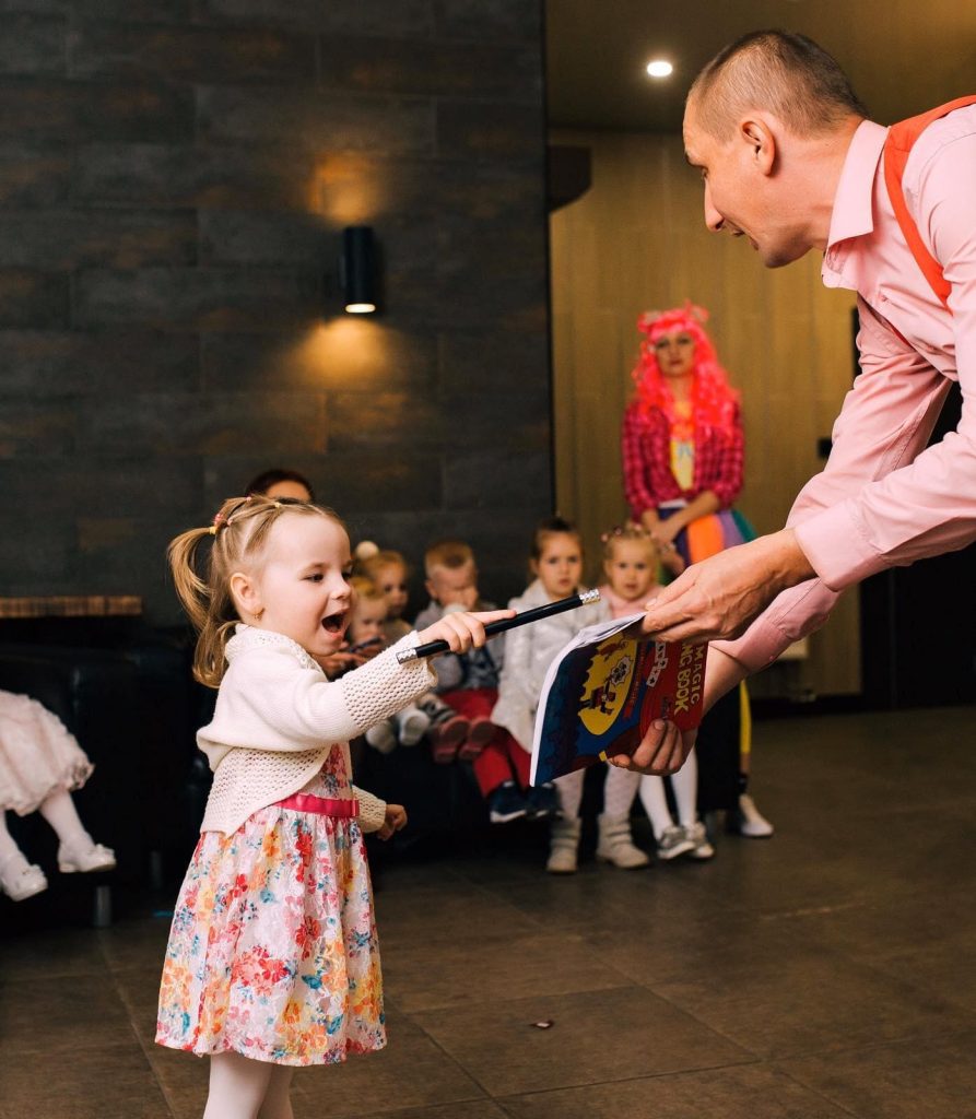 Шоу фокусов аниматоры в Гомеле