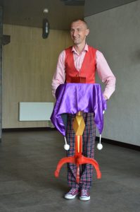 Выпускной в Гомеле дети с аниматорами фокусник