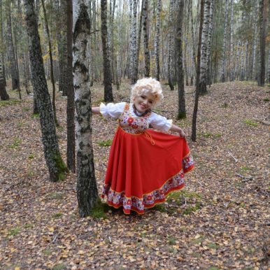 Ростовая кукла надежда кадышева в кокошнике